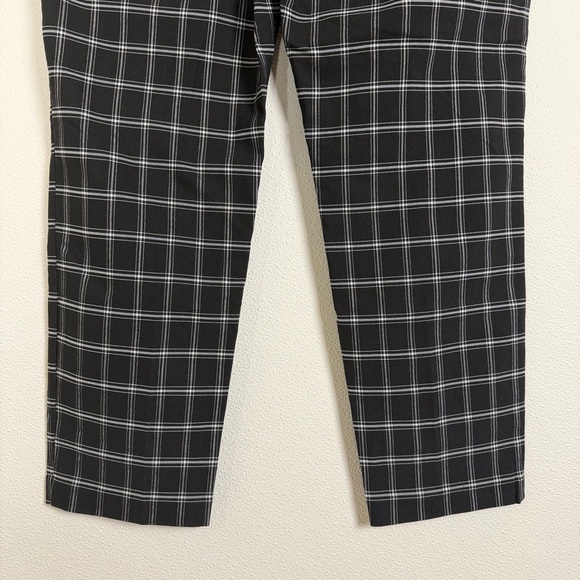 Maurices Plaid Crop Pants XL NWT Black White Mid Rise Stretch Work Trousers - Picture 13 of 16